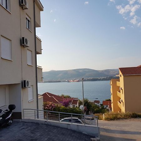 Apartment Tihana Трогір Екстер'єр фото