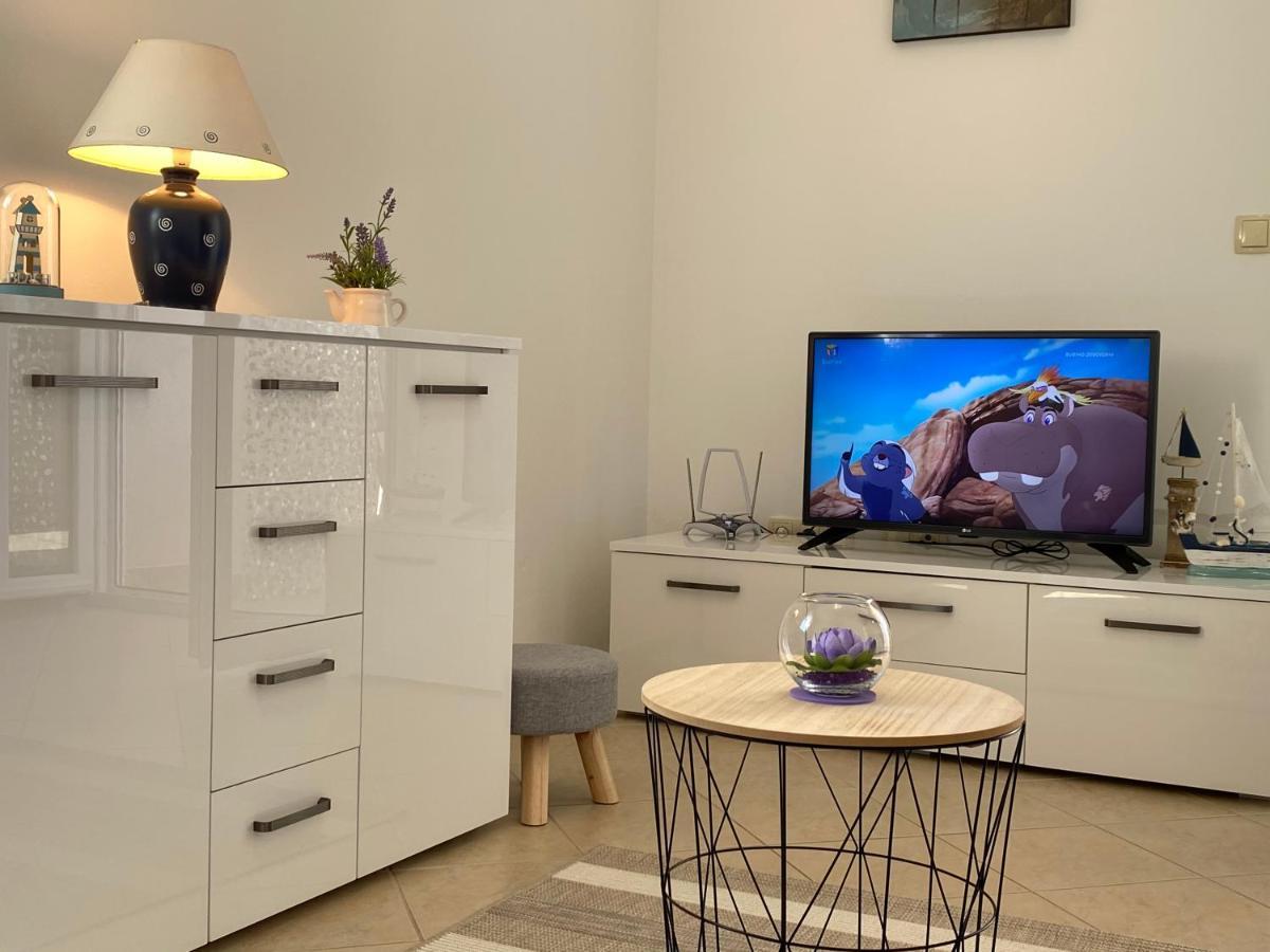 Apartment Tihana Трогір Екстер'єр фото