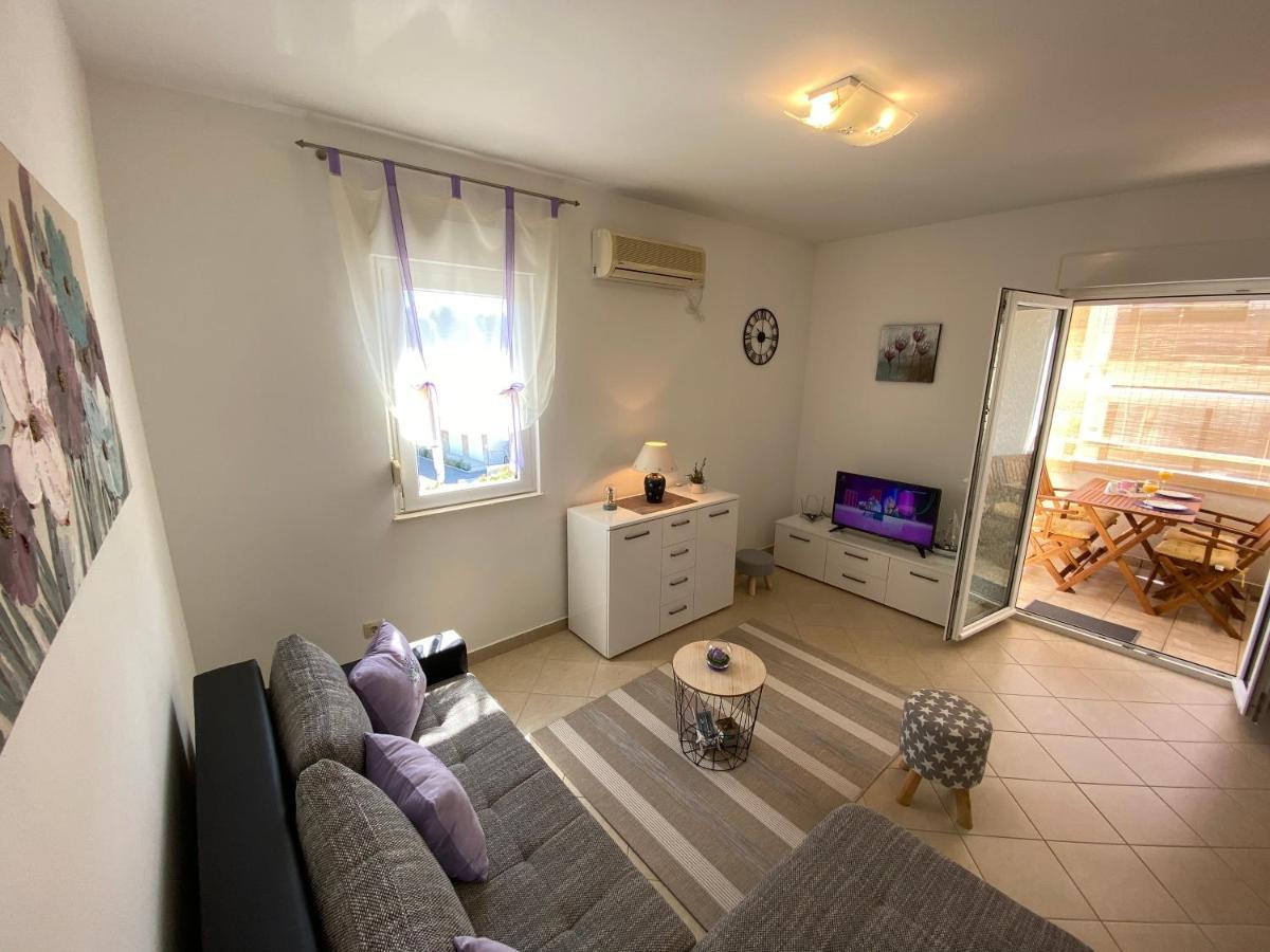 Apartment Tihana Трогір Екстер'єр фото