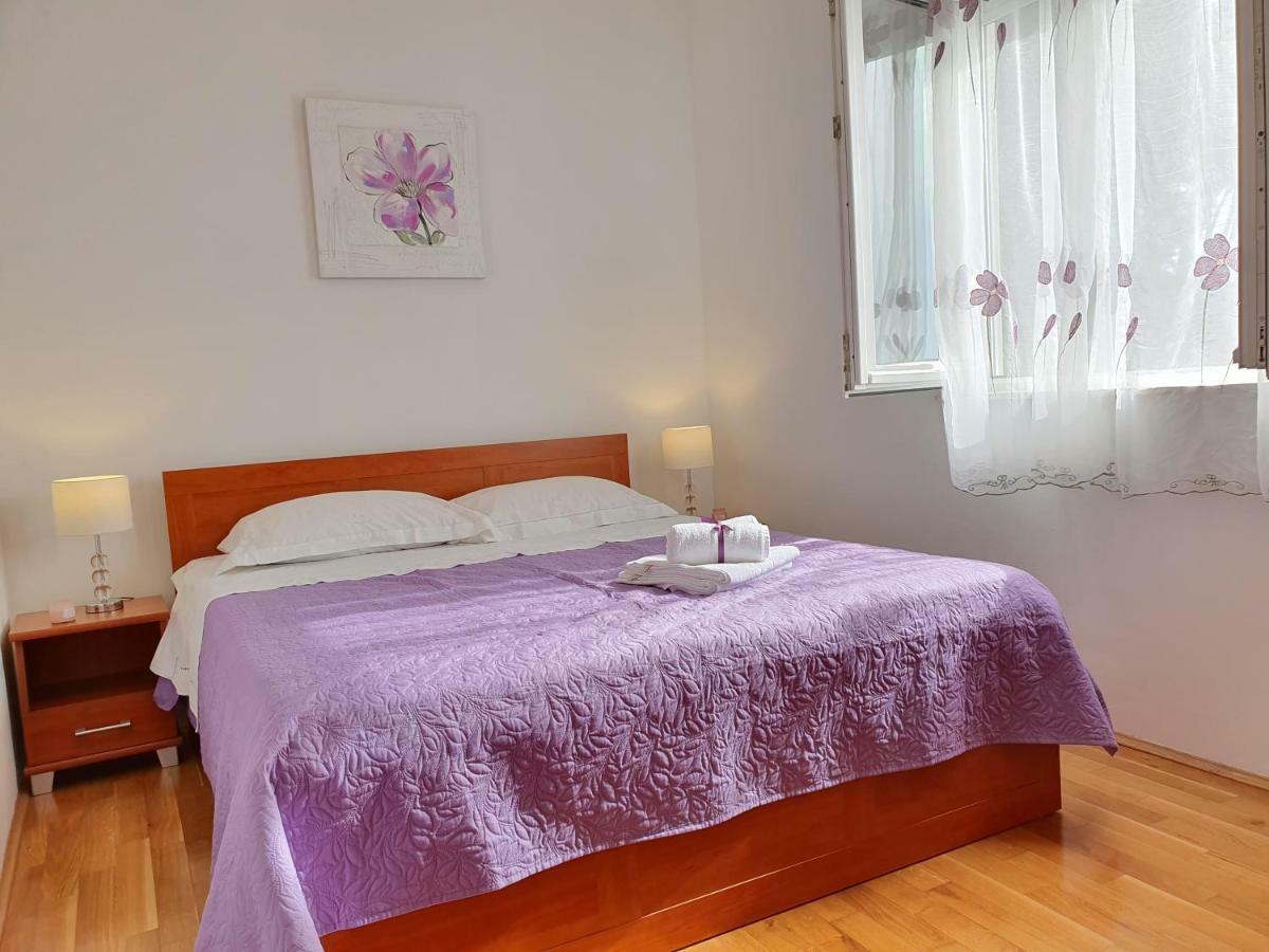 Apartment Tihana Трогір Екстер'єр фото